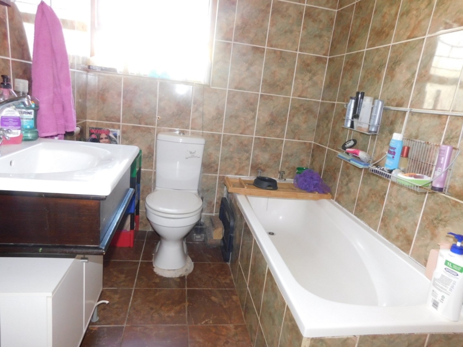 To Let 3 Bedroom Property for Rent in Gordons Bay Central Western Cape